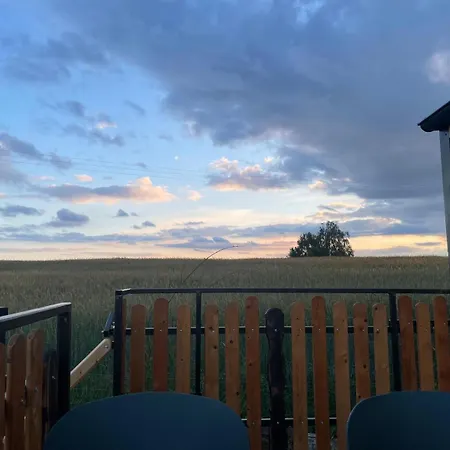 Familienurlaub Im Tiny House Auf Dem Bauernhof Κάμπινγκ Buhlau