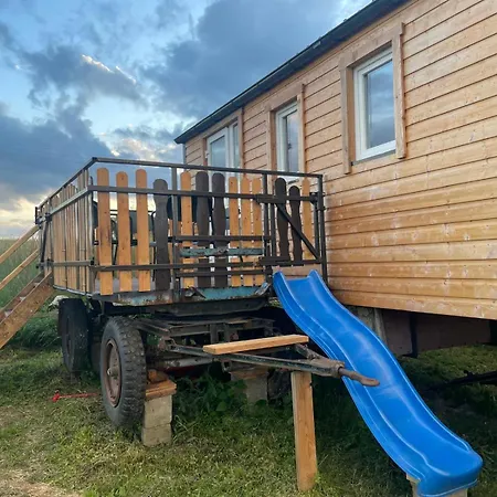 Familienurlaub Im Tiny House Auf Dem Bauernhof Κάμπινγκ Buhlau